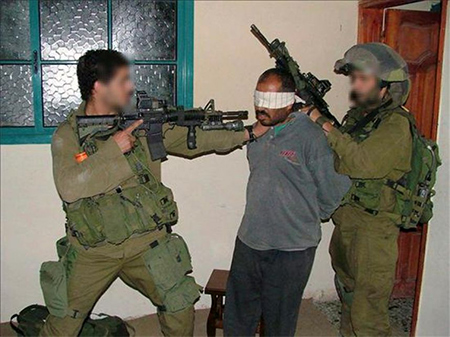 Combaten la injusticia con sus estómagos vacíos